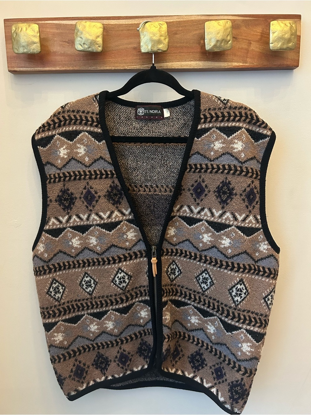 100% Virgin Wool Tundra Zip Front Aztec Knit Vest - Brown & Black Western Size L
